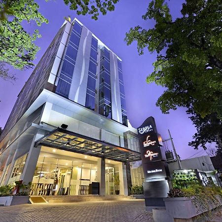 Serela Cihampelas By Kagum Hotels Bandung Esterno foto